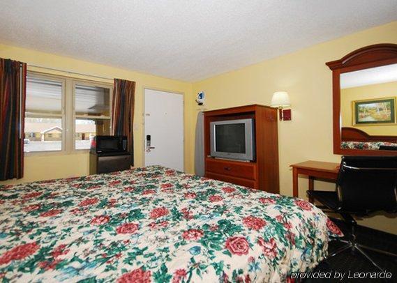 Econo Lodge Newton Room photo